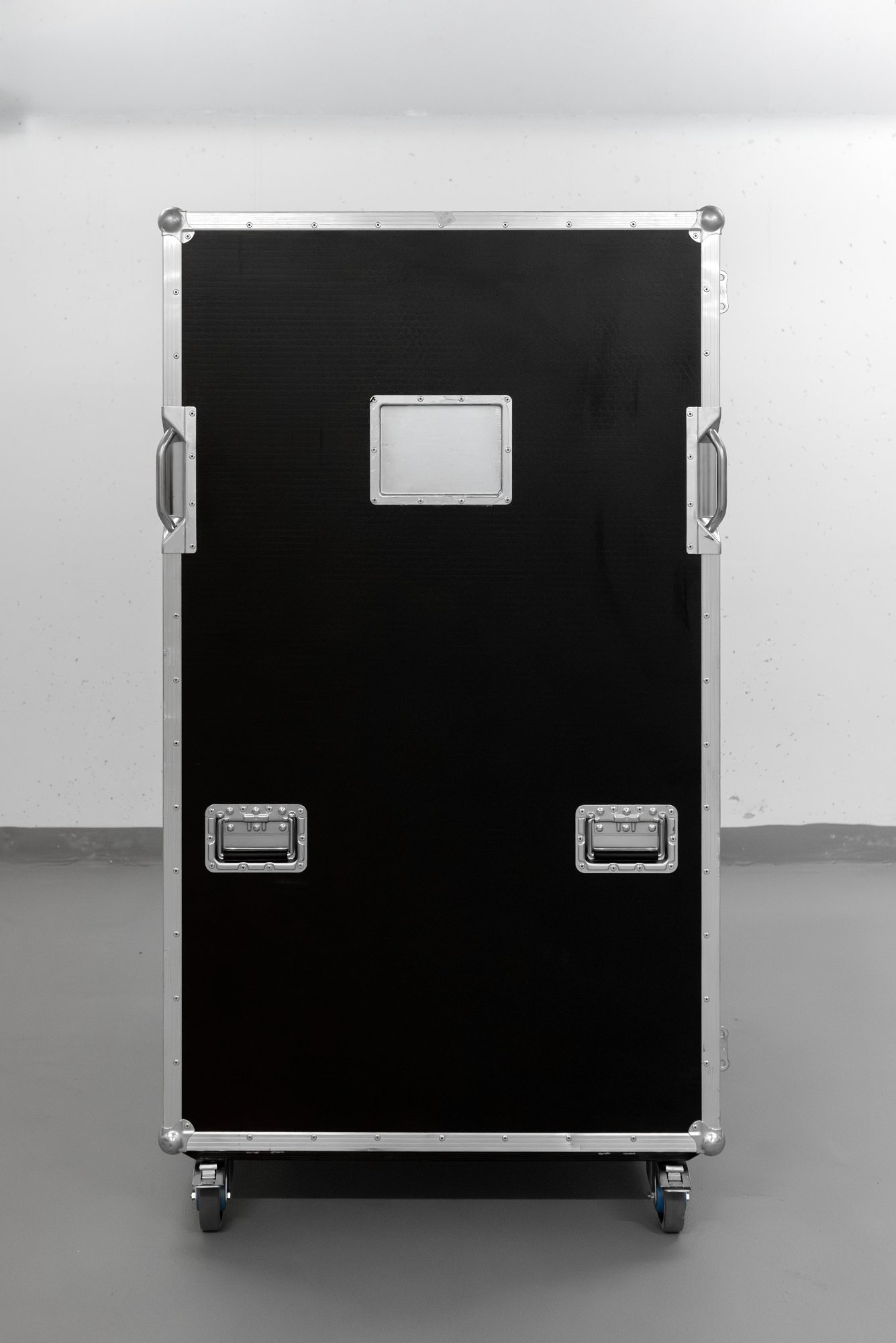 Univerzální přepravní case na kolečkách — detail